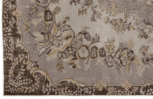 Bild 1 in Galerieansicht laden. Grigila - Vintage Medallion Rug - 5'4 X 8'6