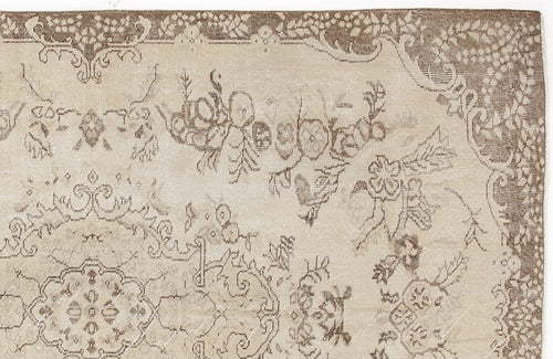 Load image 1 in gallery view. Gozisa - Vintage Medallion Rug - 5'7 X 8'10
