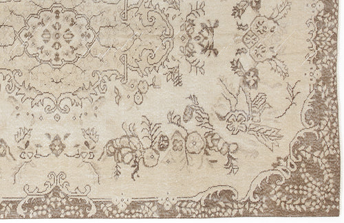 Load image 1 in gallery view. Gozisa - Vintage Medallion Rug - 5'7 X 8'10