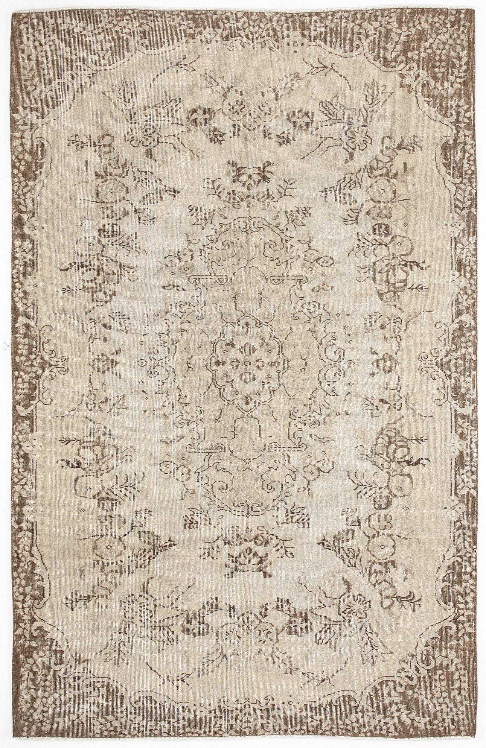 Gozisa - Vintage Medallion Rug - 5'7 X 8'10