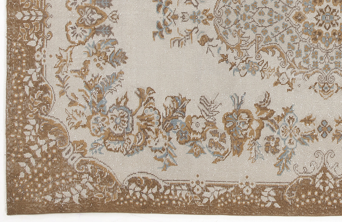 Kefoon - Vintage Medallion Rug - 6'1 X 10'2