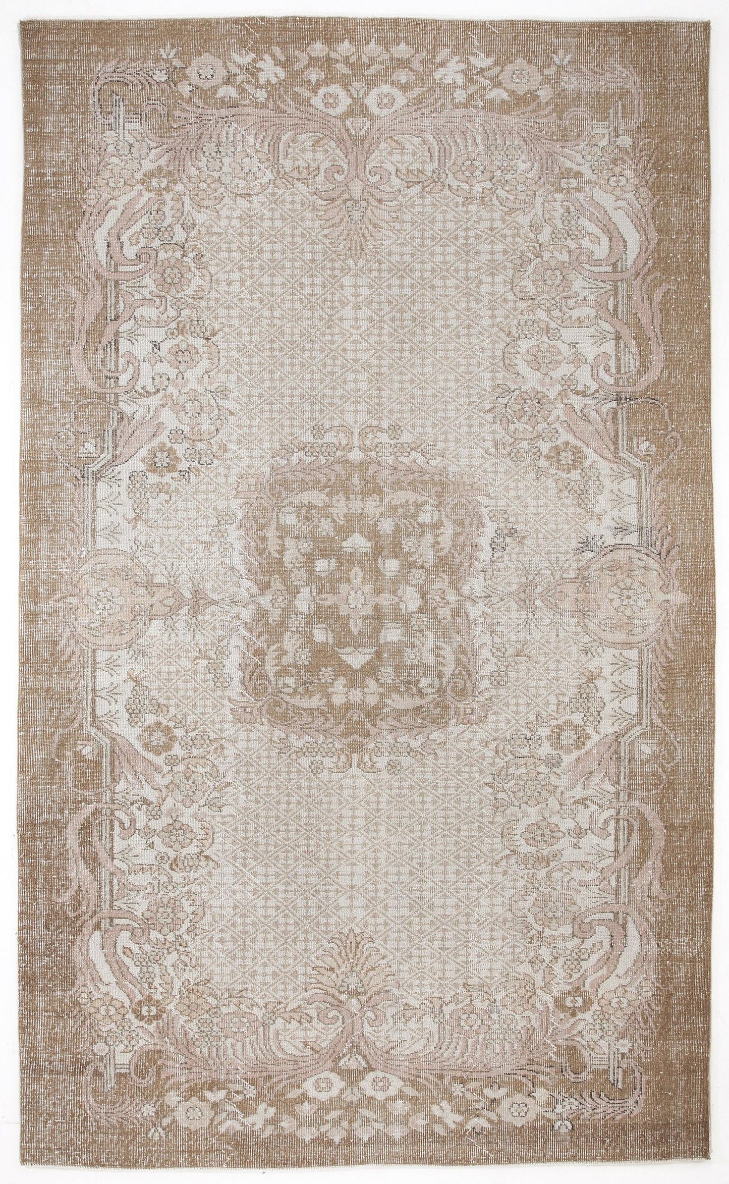 Bailina - Vintage Medallion Rug - 6'3 X 10'7