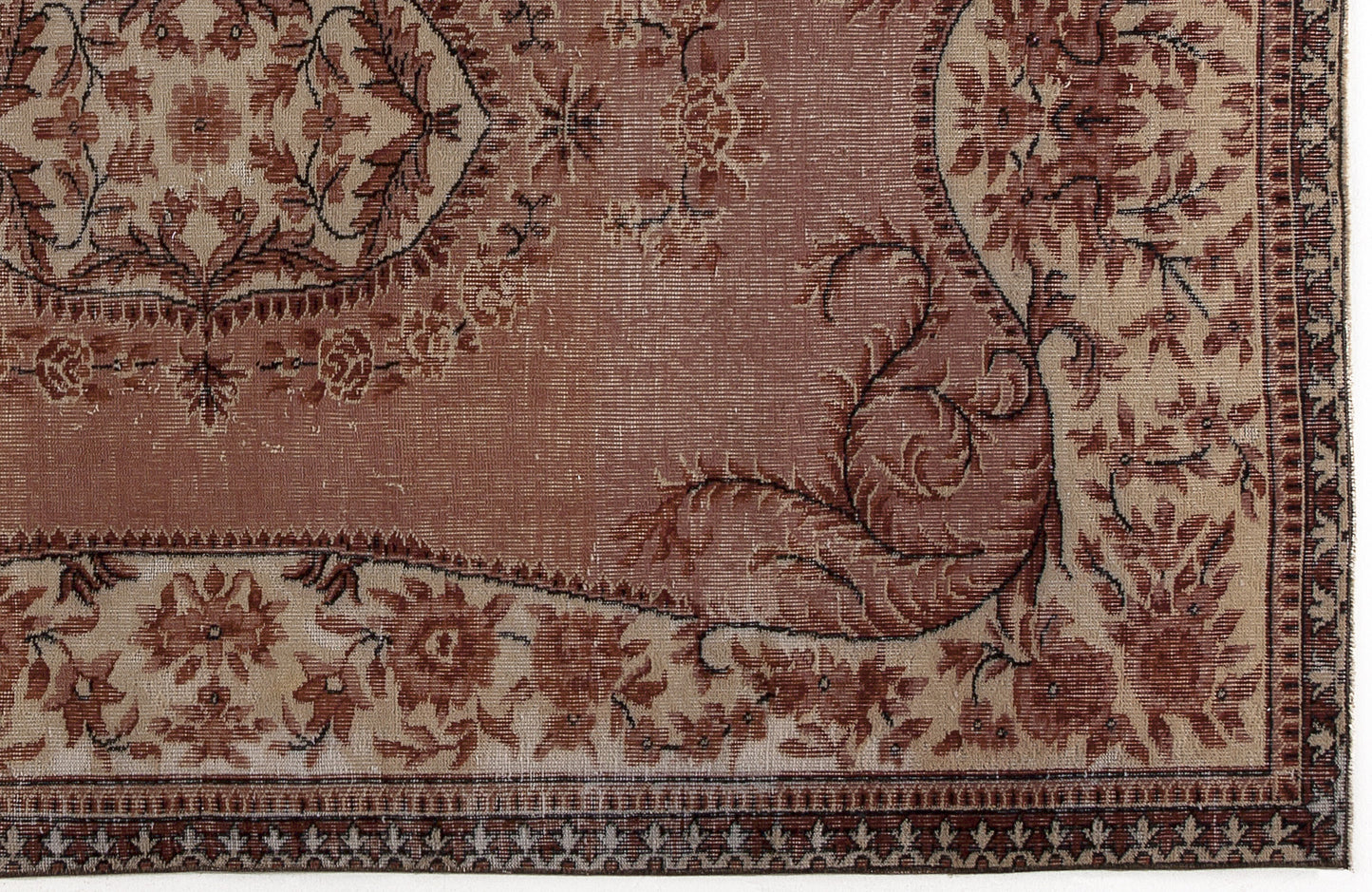 Gekeas - Vintage Medallion Rug - 5'3 X 8'5