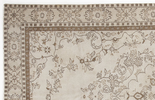 Load image 1 in gallery view. Kaviel - Vintage Medallion Rug - 5'10 X 9'9