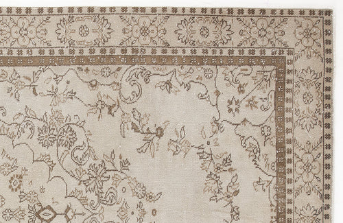 Load image 1 in gallery view. Kaviel - Vintage Medallion Rug - 5'10 X 9'9