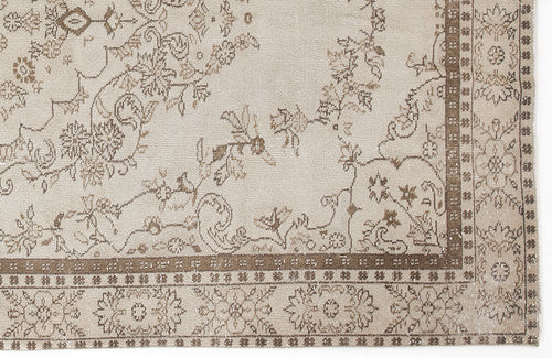 Load image 1 in gallery view. Kaviel - Vintage Medallion Rug - 5'10 X 9'9