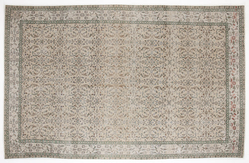 Load image 1 in gallery view. Sletiane - Vintage Floral Rug - 6'0 X 9'10