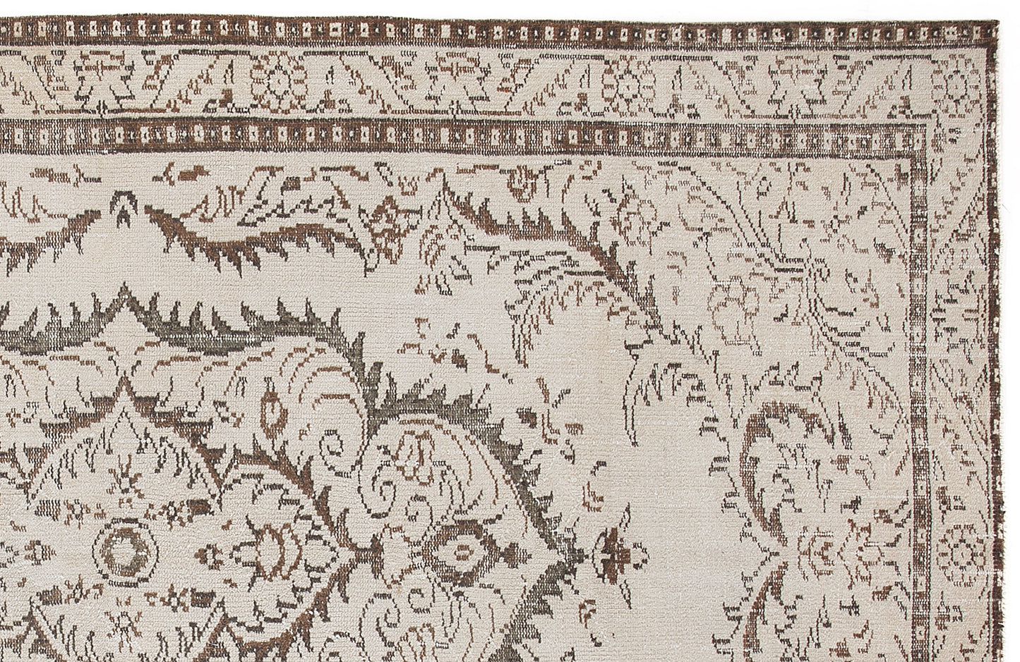 Neane - Vintage Medallion Rug - 5'7 X 9'4