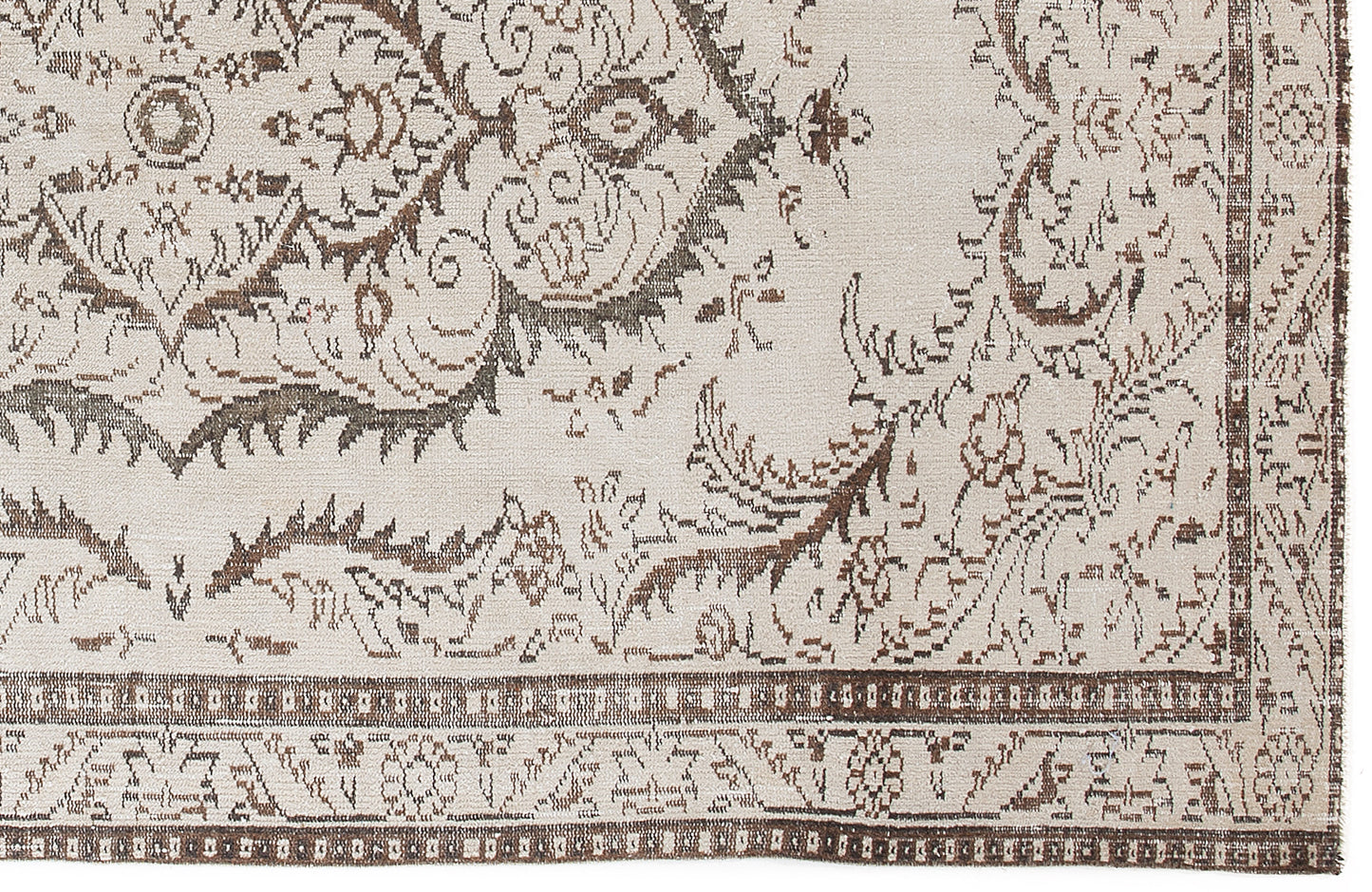 Neane - Vintage Medallion Rug - 5'7 X 9'4