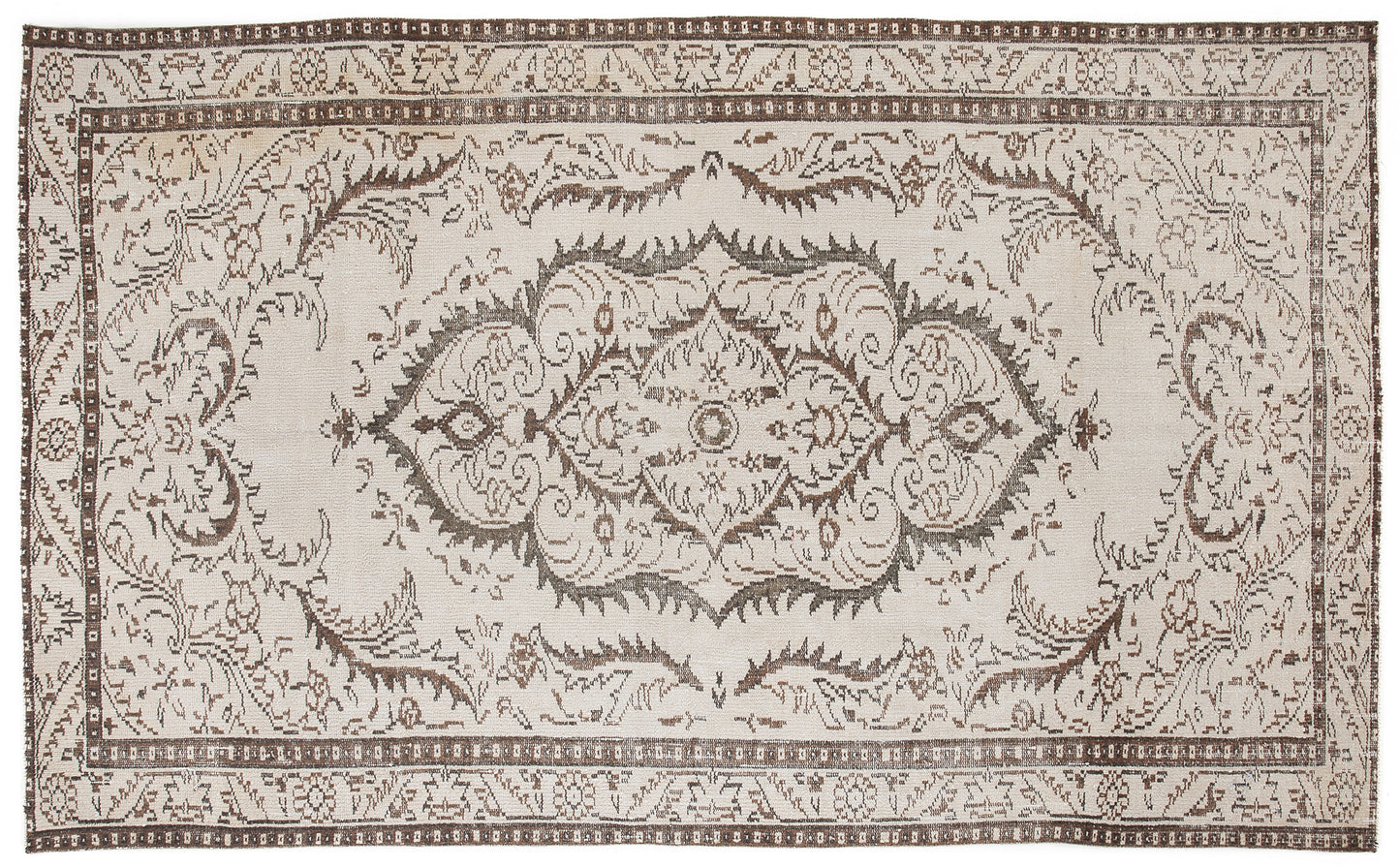 Neane - Vintage Medallion Rug - 5'7 X 9'4