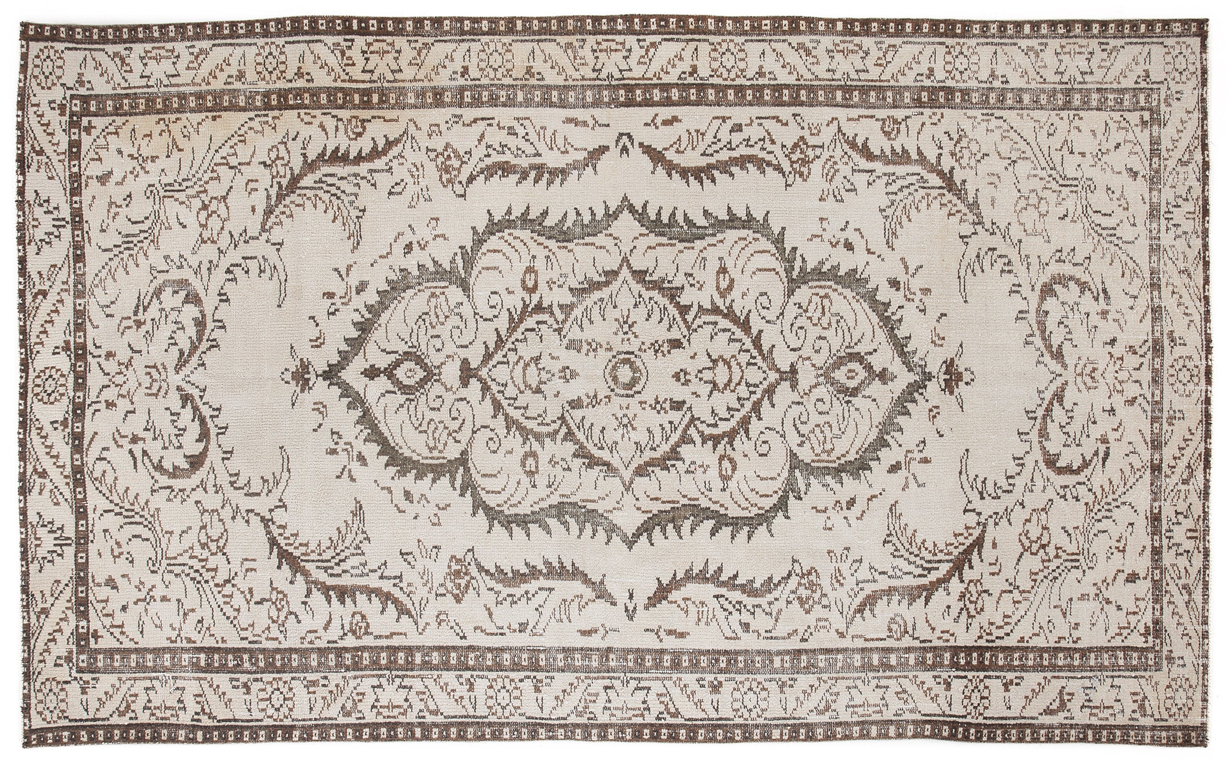 Neane - Vintage Medallion Rug - 5'7 X 9'4