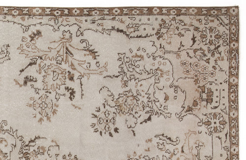 Load image 1 in gallery view. Sokola - Vintage Medallion Rug - 5'9 X 9'5