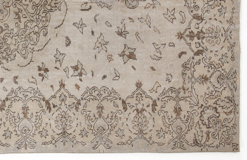 Bild 1 in Galerieansicht laden. Sifana - Vintage Medallion Rug - 5'10 X 9'7