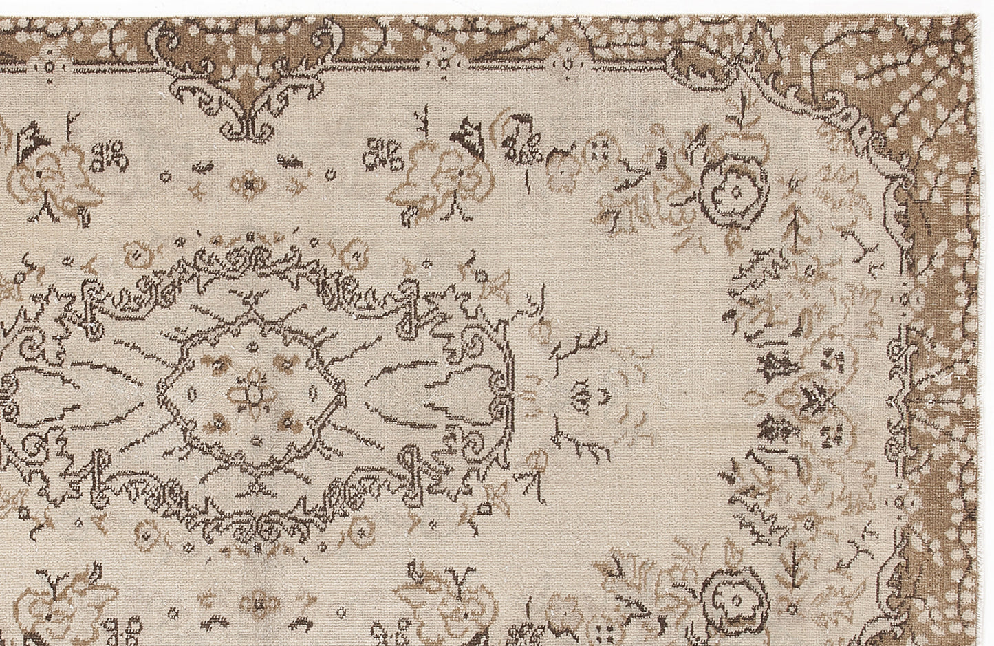 Hairosa - Vintage Medallion Rug - 3'8 X 7'1