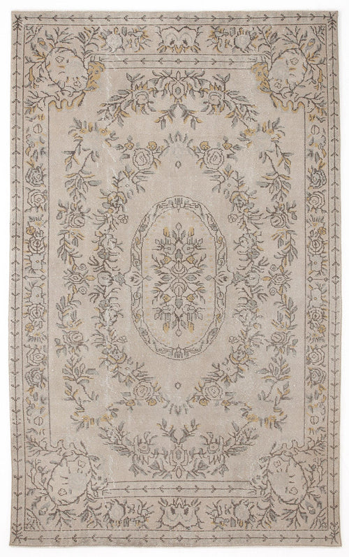 Load image 1 in gallery view. Brita - Vintage Medallion Rug - 5'9 X 9'5