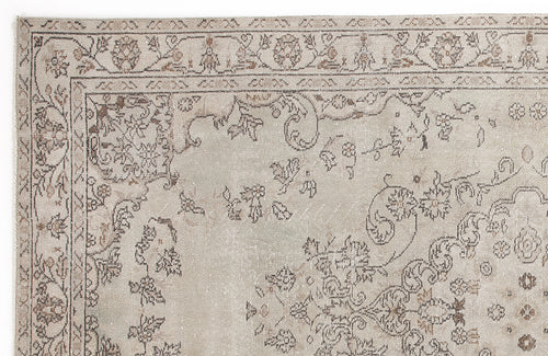 Load image 1 in gallery view. Nelous - Vintage Medallion Rug - 5'7 X 9'11