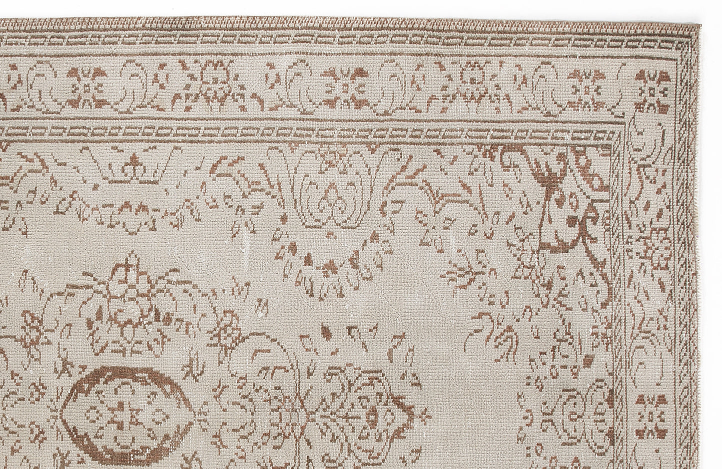 Basada - Vintage Medallion Rug - 5'9 X 8'8