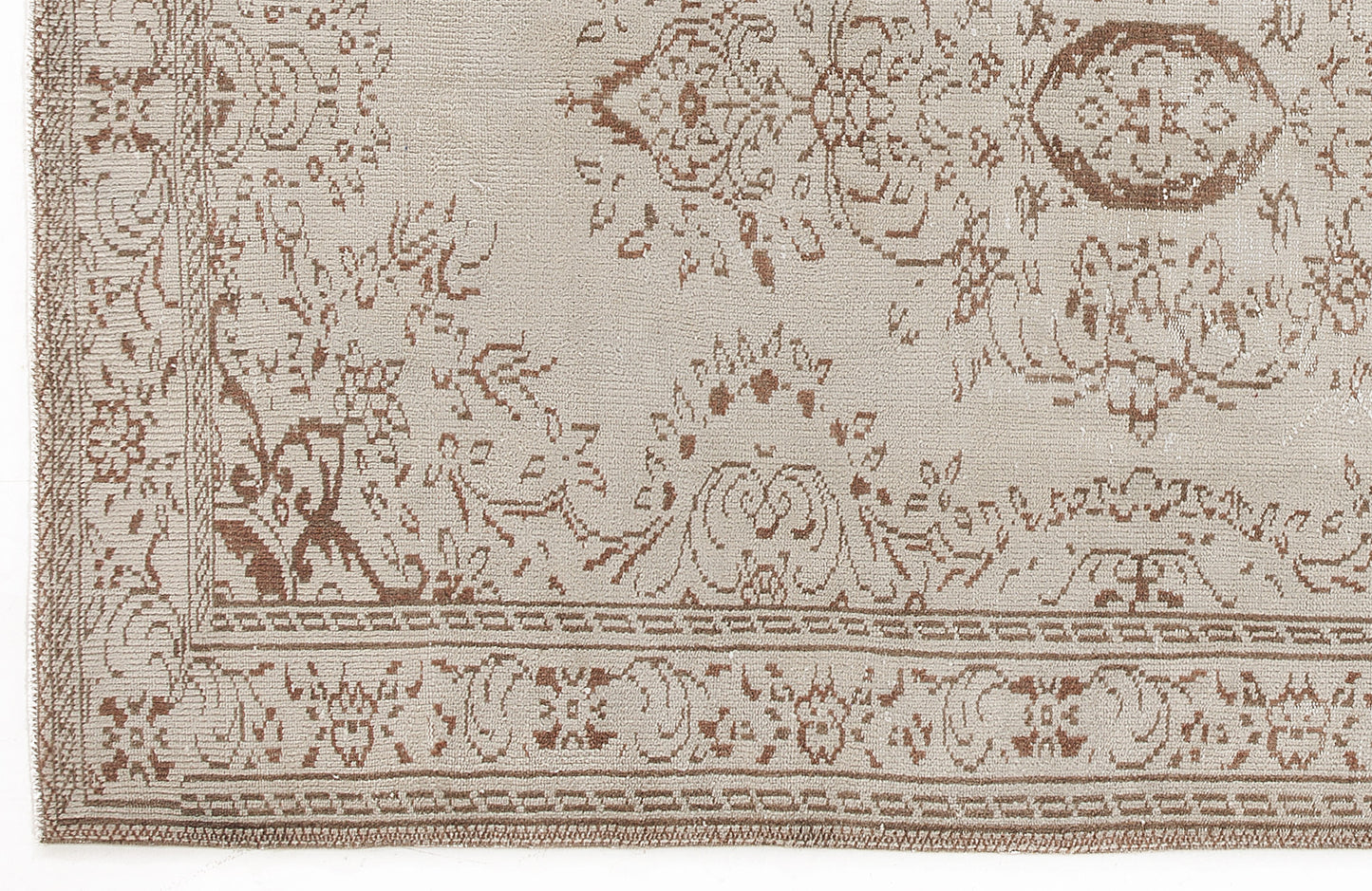 Basada - Vintage Medallion Rug - 5'9 X 8'8