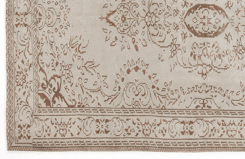 Load image 1 in gallery view. Basada - Vintage Medallion Rug - 5'9 X 8'8