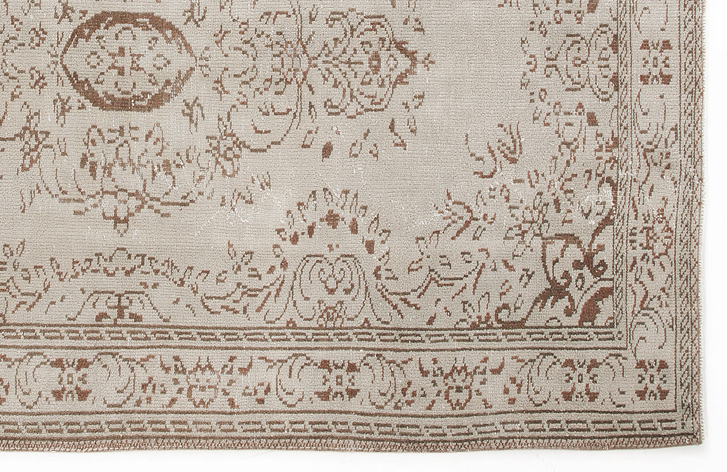 Basada - Vintage Medallion Rug - 5'9 X 8'8