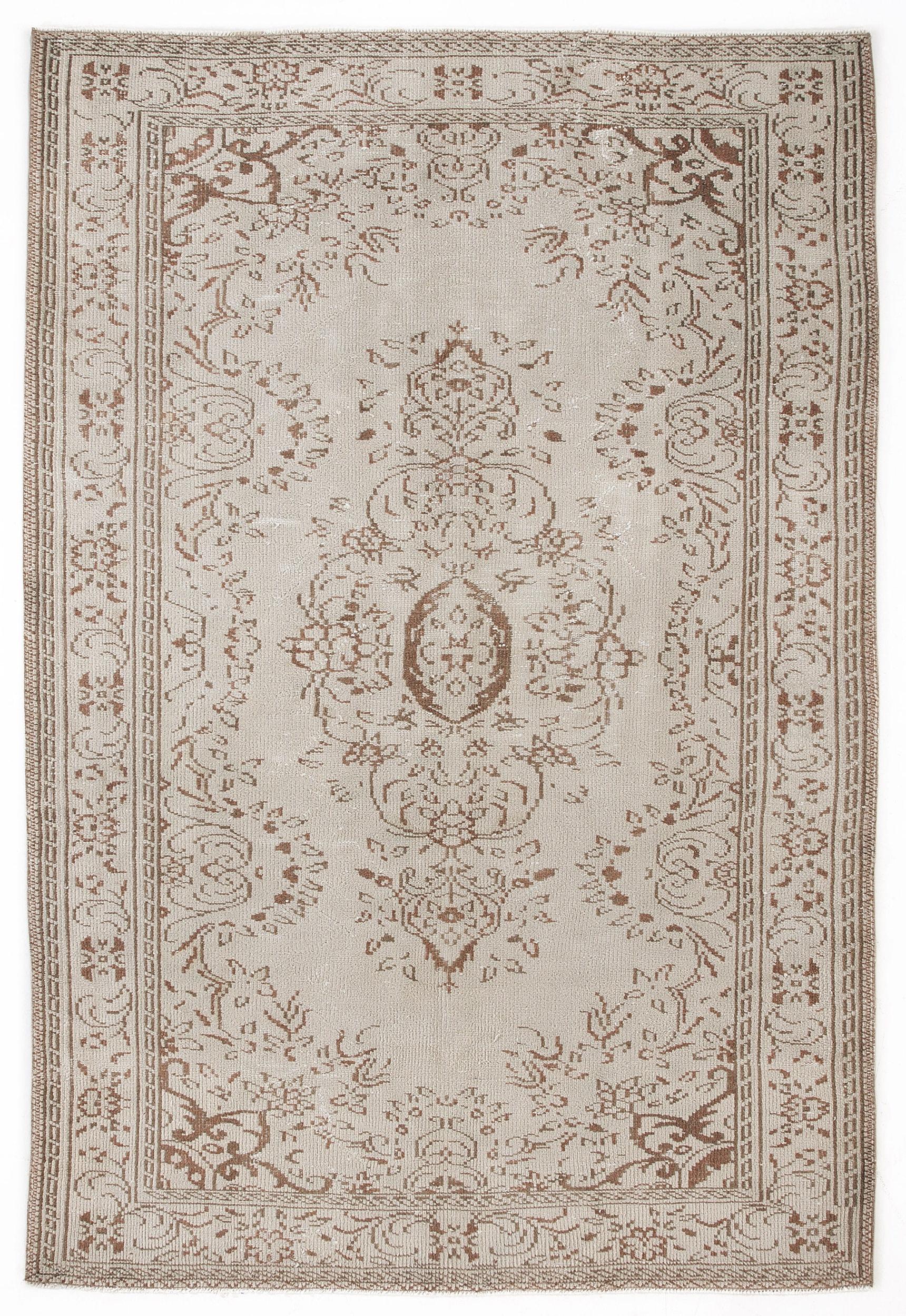 Basada - Vintage Medallion Rug - 5'9 X 8'8