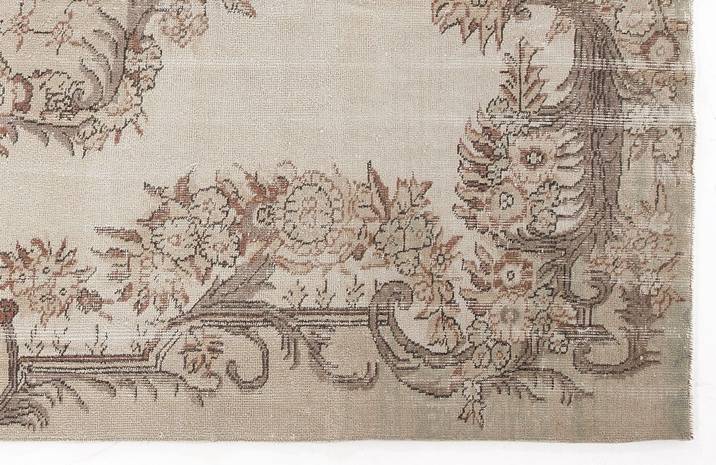 Thama - Vintage Medallion Rug - 5'7 X 9'10