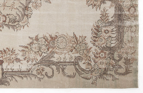 Load image 1 in gallery view. Thama - Vintage Medallion Rug - 5'7 X 9'10