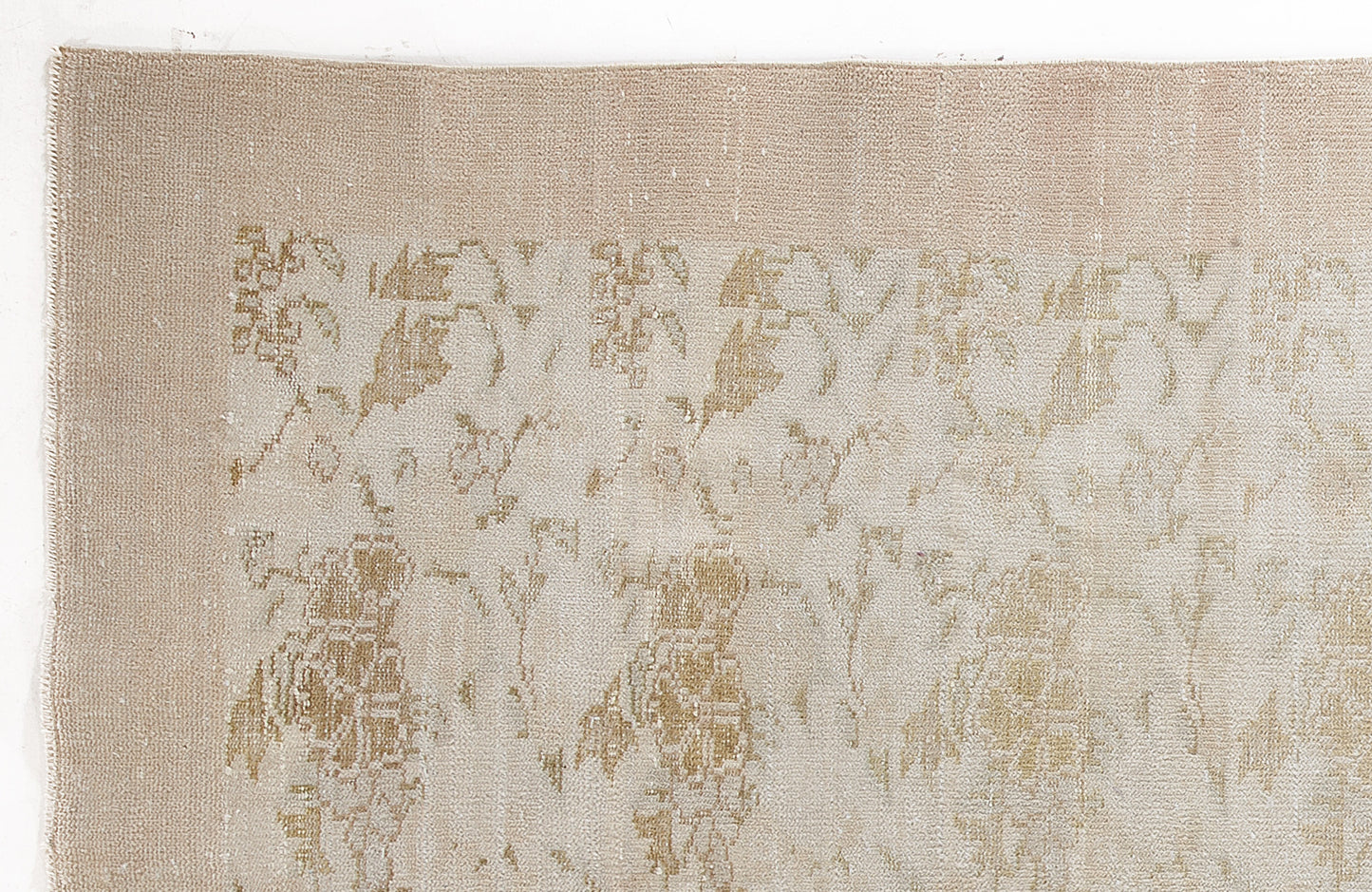 Bumeix - Vintage Floral Rug - 6'2 X 10'4