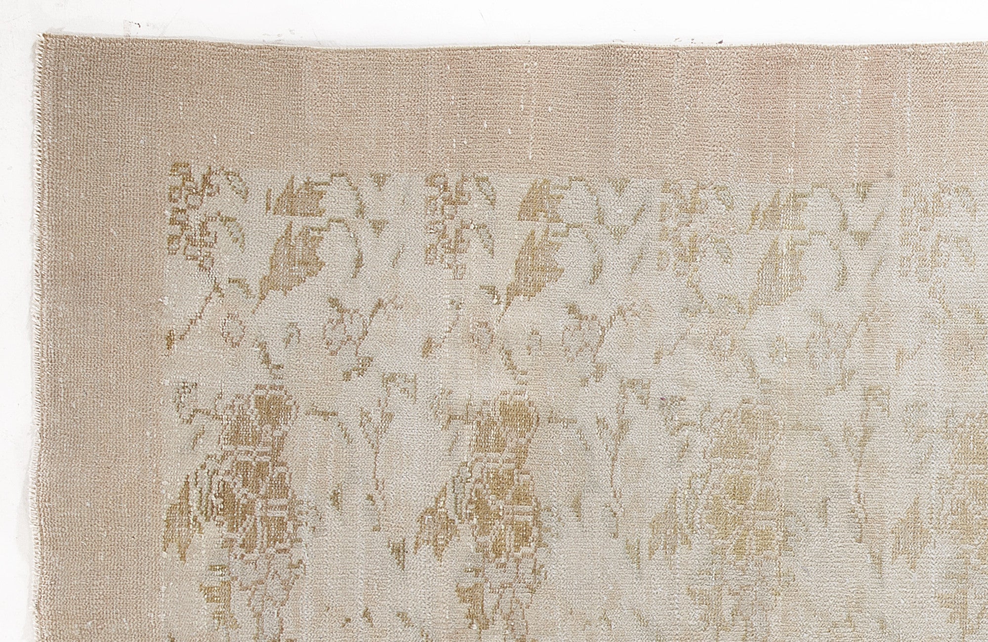 Bumeix - Vintage Floral Rug - 6'2 X 10'4