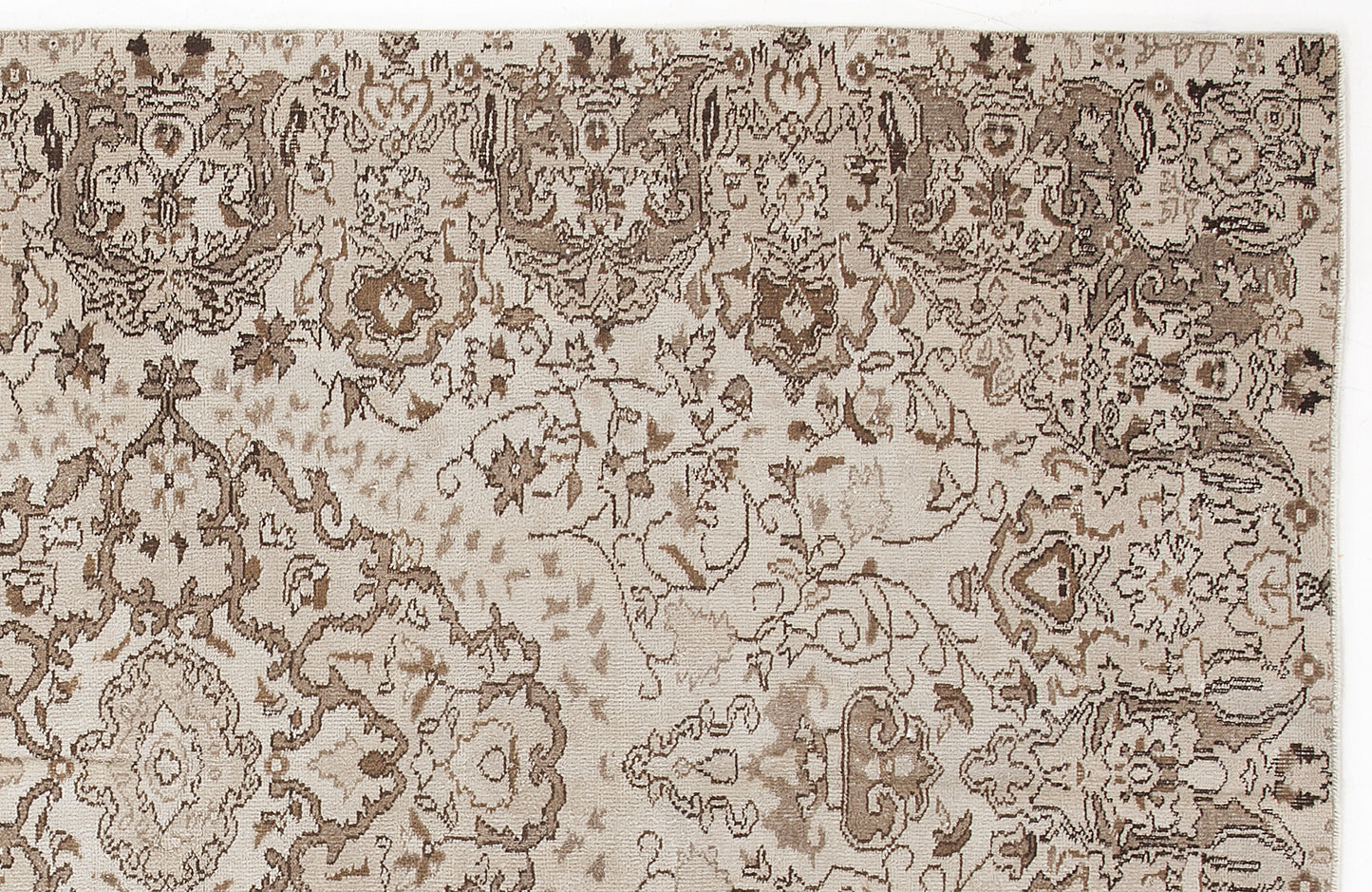 Clobaus - Vintage Medallion Rug - 5'7 X 8'10