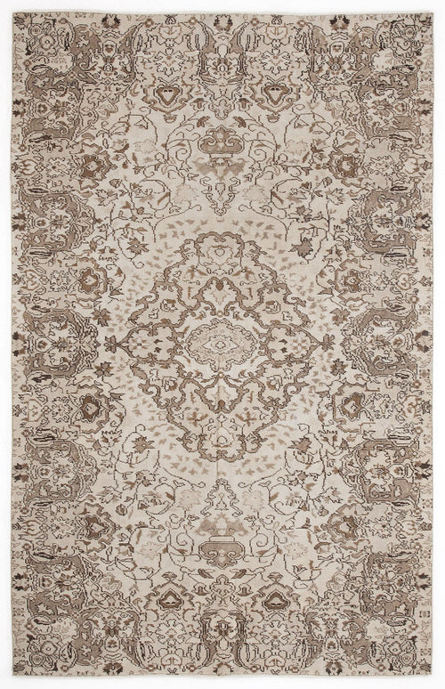 Load image 1 in gallery view. Clobaus - Vintage Medallion Rug - 5'7 X 8'10
