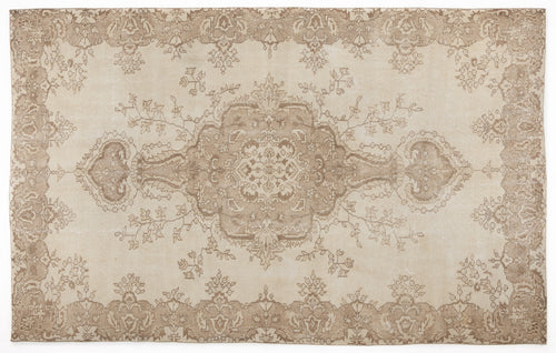 Load image 1 in gallery view. Maduex - Vintage Medallion Rug - 5'5 X 8'10