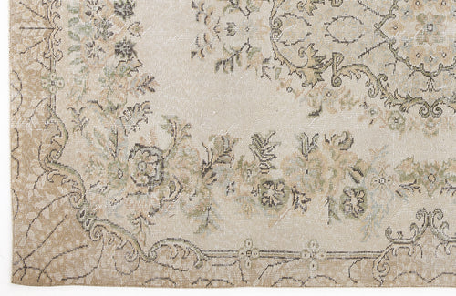 Load image 1 in gallery view. Kaloel - Vintage Medallion Rug - 5'4 X 9'3