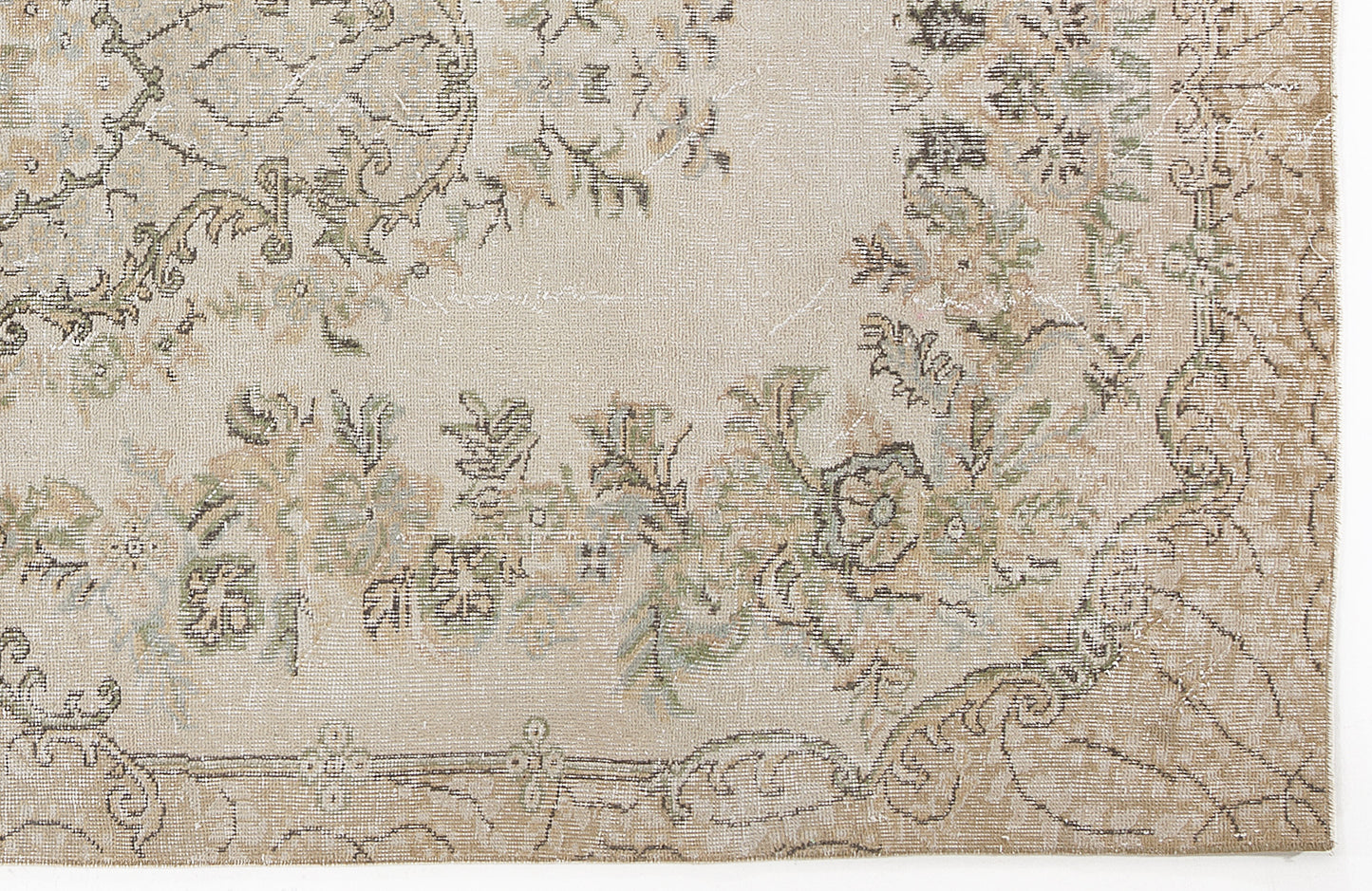 Kaloel - Vintage Medallion Rug - 5'4 X 9'3
