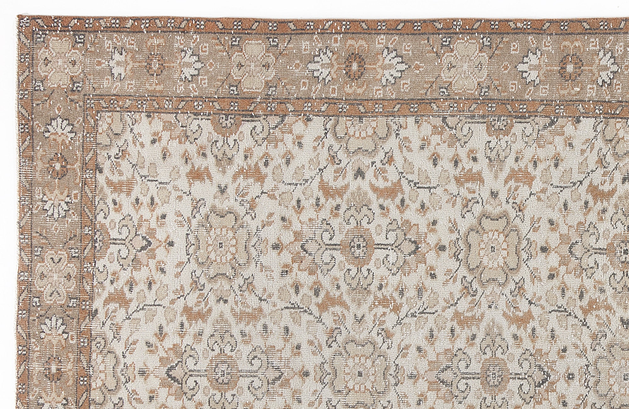Riseva - Vintage Floral Rug - 5'5 X 9'1
