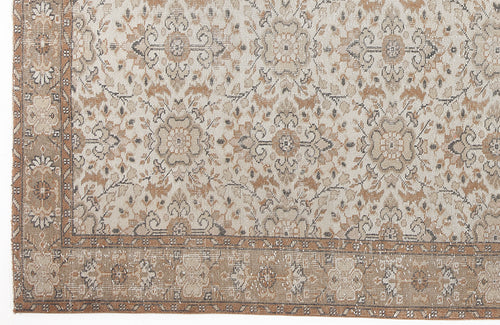 Load image 1 in gallery view. Riseva - Vintage Floral Rug - 5'5 X 9'1