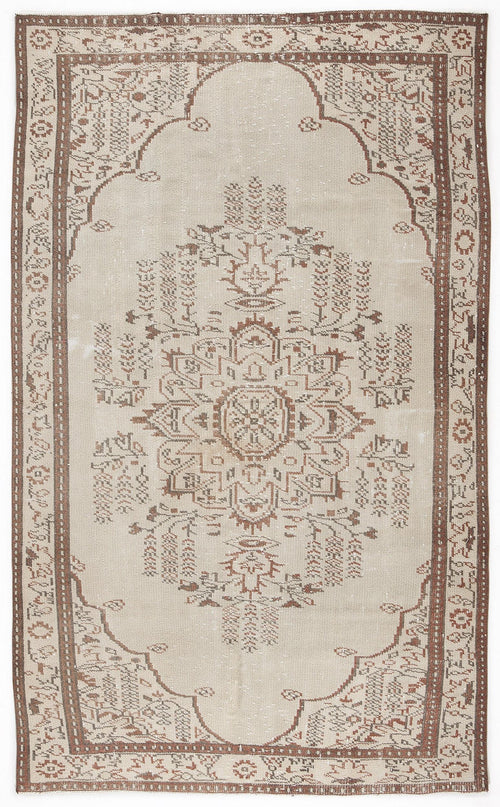 Load image 1 in gallery view. Riazia - Vintage Medallion Rug - 5'1 X 8'7