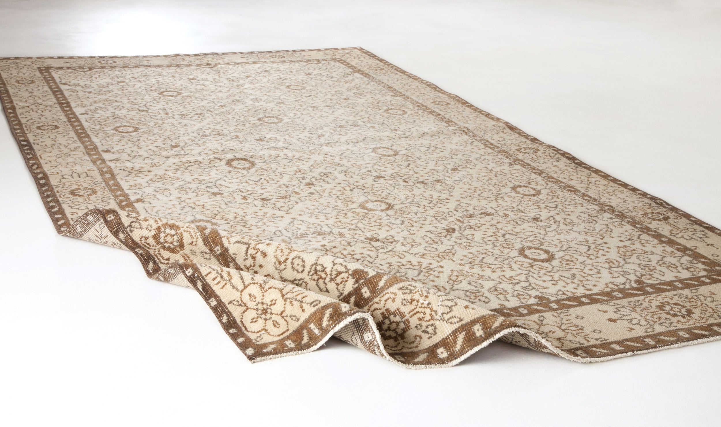Crailiel - Vintage Floral Rug - 5'0 X 8'6