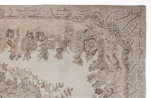Load image 1 in gallery view. Beheil - Vintage Medallion Rug - 5'9 X 9'10