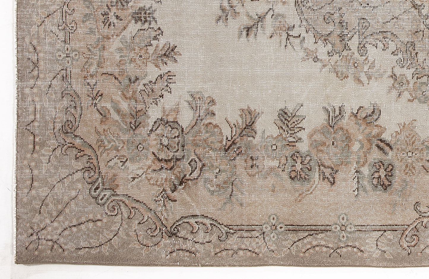 Beheil - Vintage Medallion Rug - 5'9 X 9'10