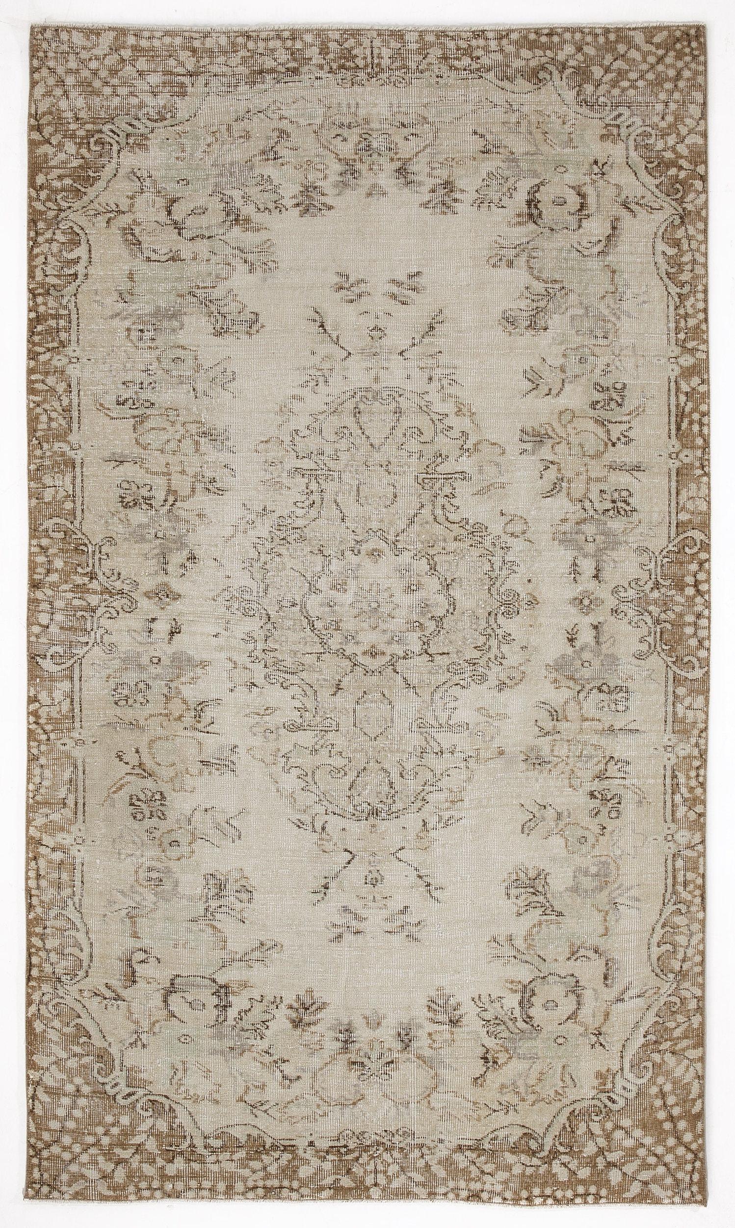 Bloraas - Vintage Medallion Rug - 5'1 X 8'10