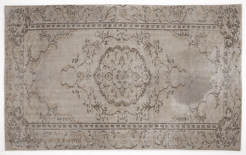 Load image 1 in gallery view. Fasana - Vintage Medallion Rug - 5'6 X 8'11