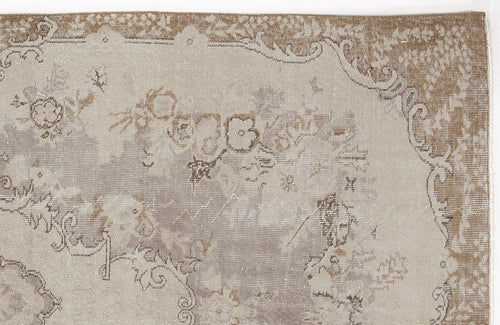 Load image 1 in gallery view. Slososa - Vintage Medallion Rug - 5'5 X 9'1
