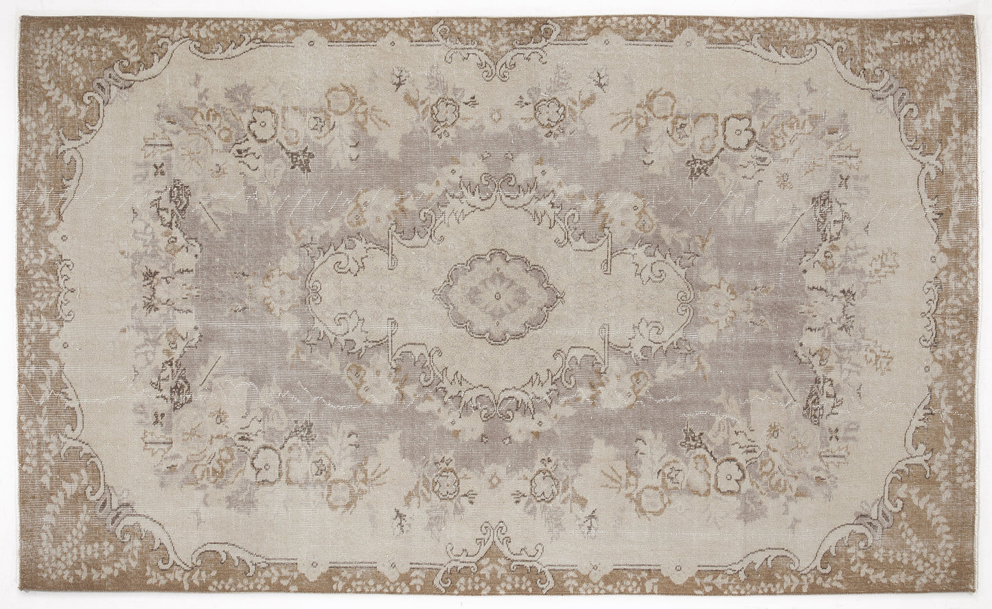 Slososa - Vintage Medallion Rug - 5'5 X 9'1