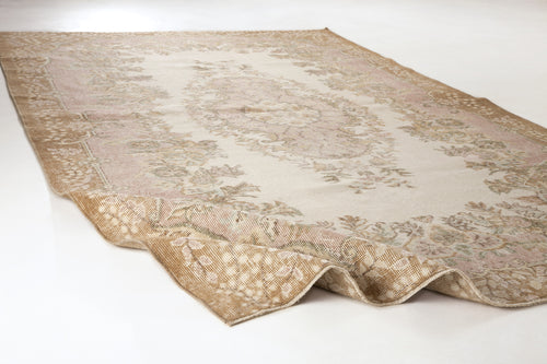 Load image 1 in gallery view. Paema - Vintage Medallion Rug - 5'10 X 9'7