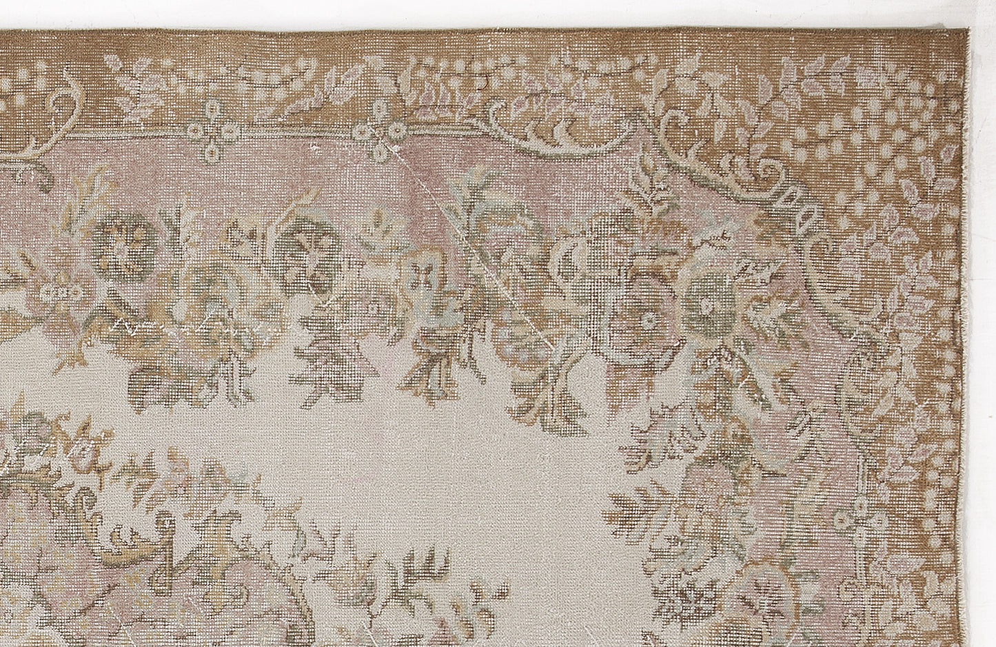Paema - Vintage Medallion Rug - 5'10 X 9'7
