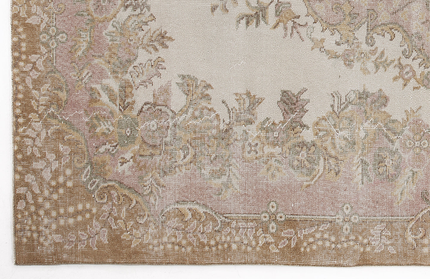 Paema - Vintage Medallion Rug - 5'10 X 9'7