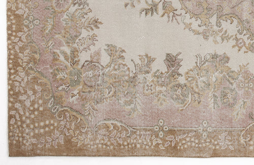 Load image 1 in gallery view. Paema - Vintage Medallion Rug - 5'10 X 9'7