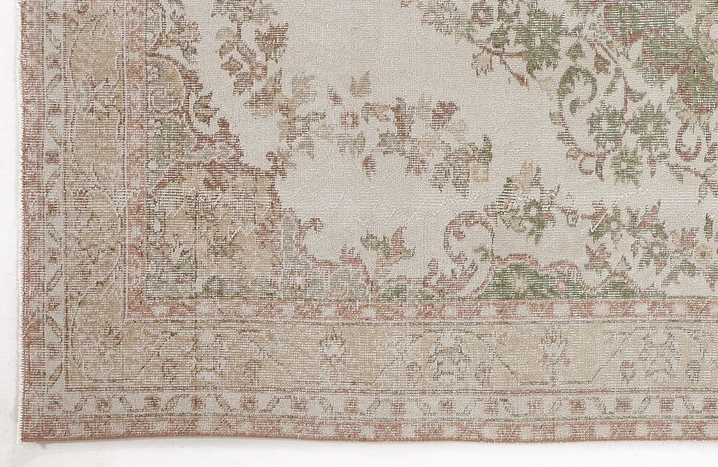 Bluta - Vintage Medallion Rug - 6'0 X 9'5
