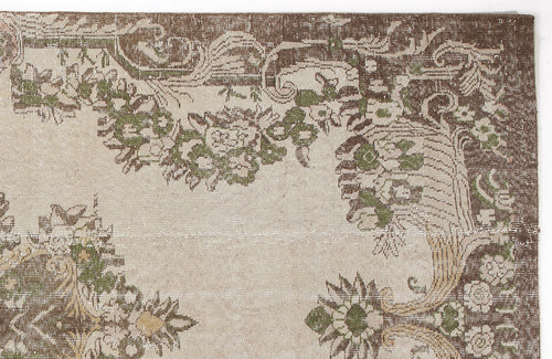 Load image 1 in gallery view. Crufeta - Vintage Medallion Rug - 5'7 X 10'2